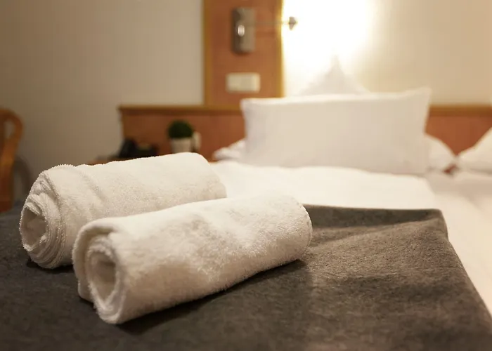 Hotel Zur Burg Sternberg