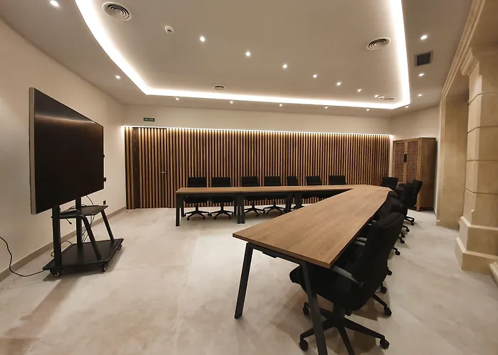 Ansares Hotel