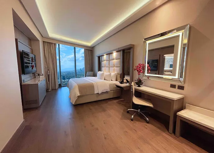 Safi Royal Luxury Metropolitan