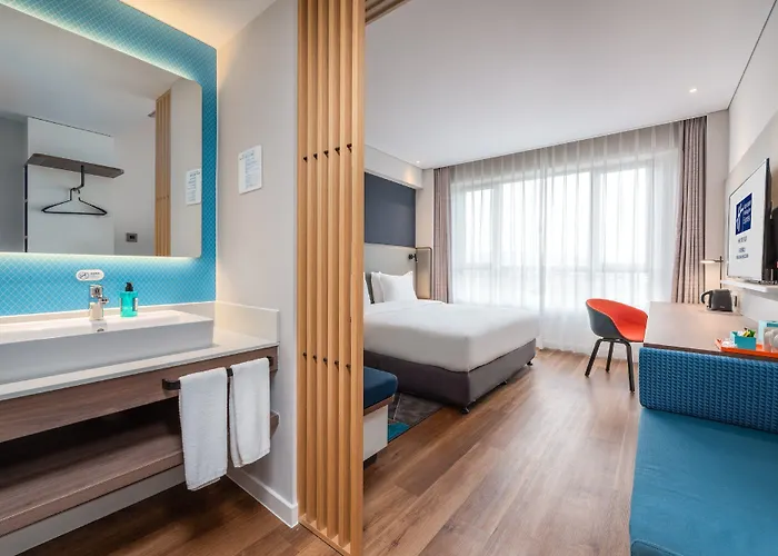 Holiday Inn Express Dongyang Hengdian By Ihg