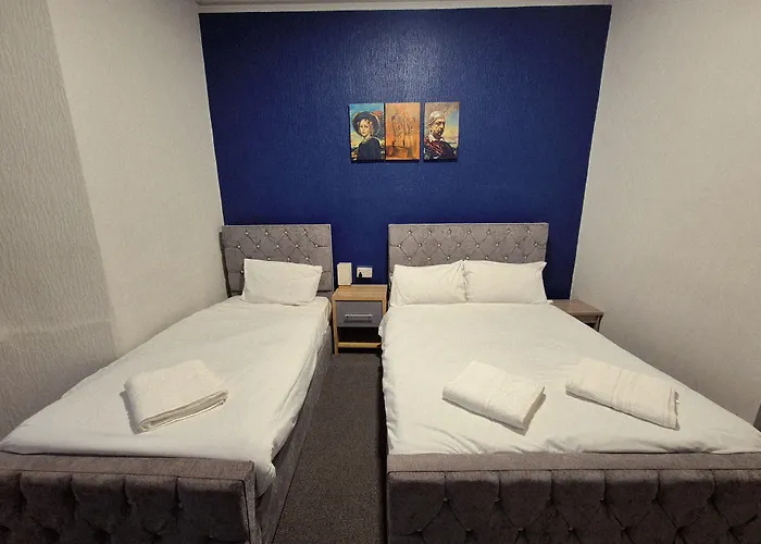 Oyo Ivy Hotel