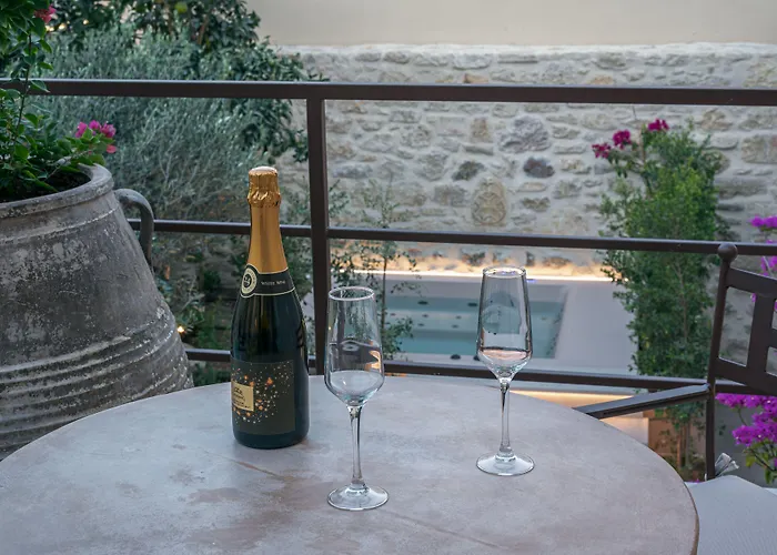 Inotropes Boutique Suites - Adults Only