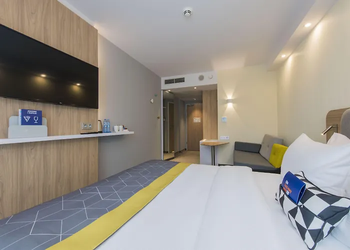 Holiday Inn Express Warsaw - Mokotow By Ihg