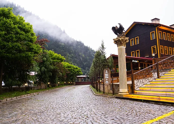 Flora Uzungöl Resort Hotel