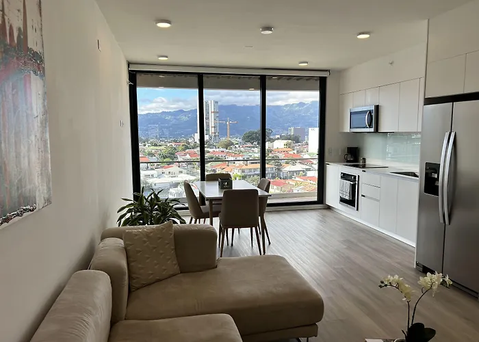 Bee Suites Escalante - San Jose