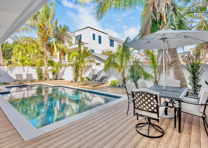 Captain'S Quarters At Anna Maria Island Inn