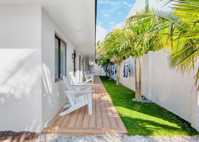 Captain'S Quarters At Anna Maria Island Inn