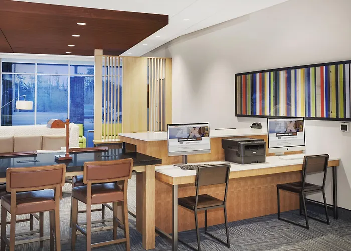 Holiday Inn Express & Suites - Hudson I-94 By Ihg