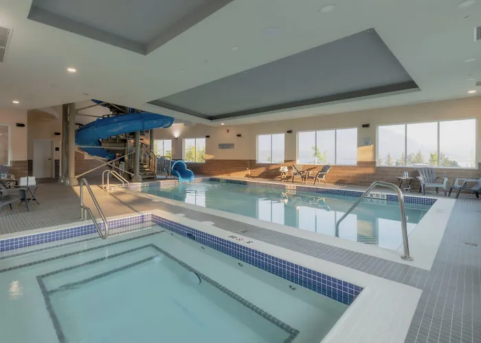 Fairfield Inn & Suites By Marriott Salmon Arm