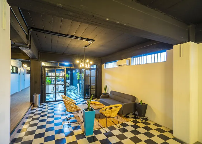 Joint Boutique Hotel