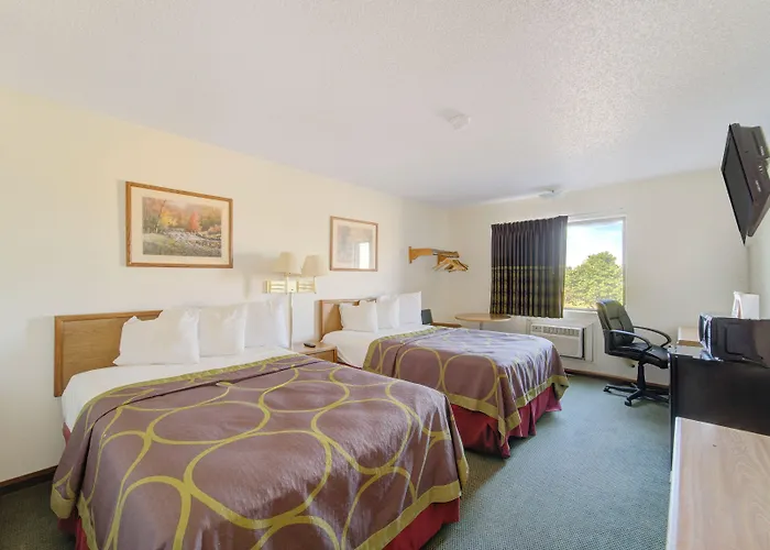 Amerihost Inn & Suites