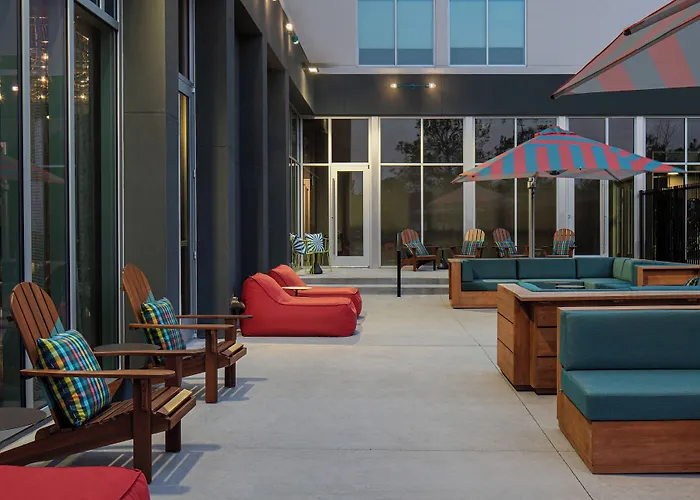 Aloft By Marriott Shenandoah Woodlands Area