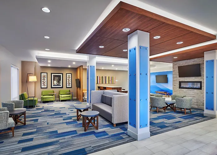 Holiday Inn Express & Suites Windsor East - Lakeshore By Ihg