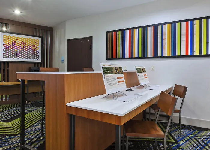 Holiday Inn Express & Suites Painesville - Concord By Ihg