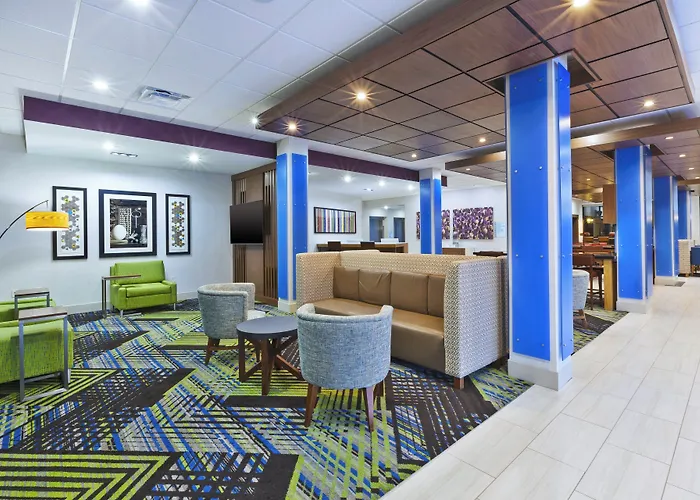 Holiday Inn Express & Suites Painesville - Concord By Ihg