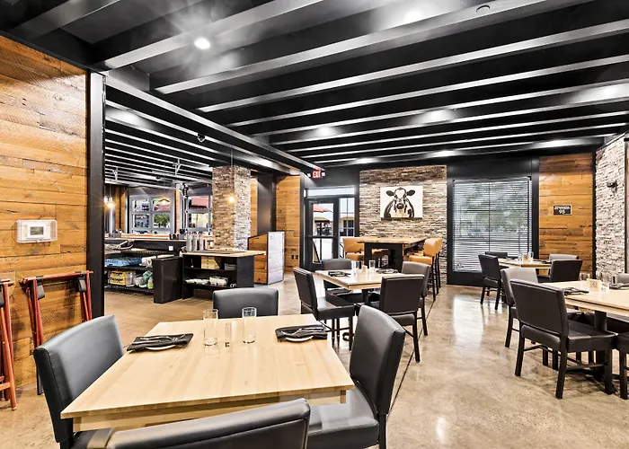 Cobblestone Hotel & Suites
