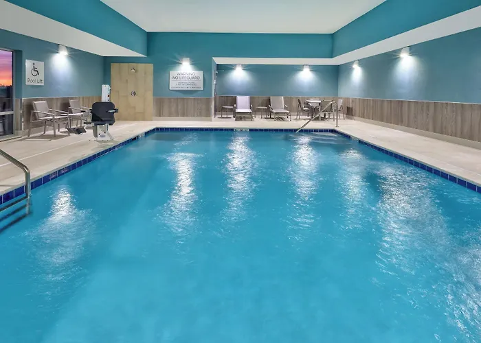 Holiday Inn Express & Suites Wooster By Ihg