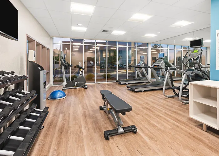 Holiday Inn Express & Suites - Suisun City By Ihg