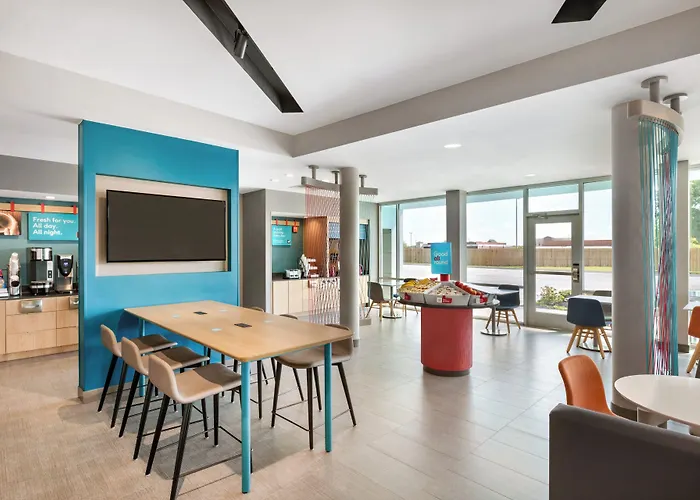 Avid Hotels - Denver Airport Area By Ihg