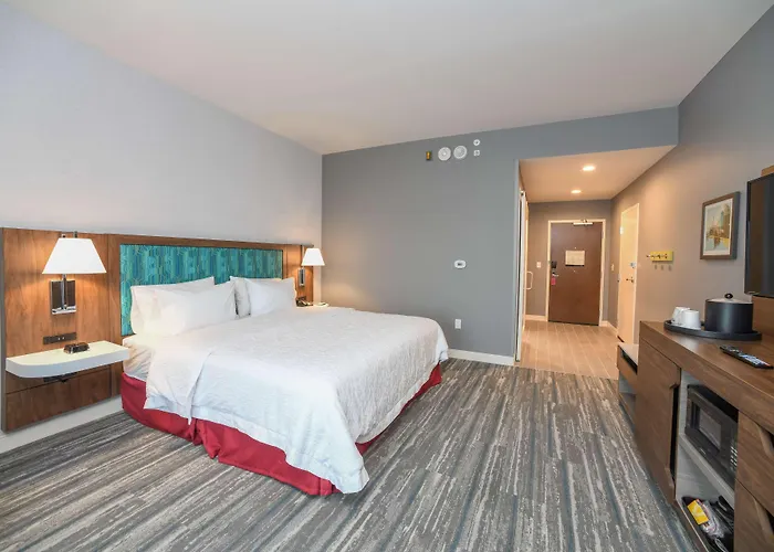 Hampton Inn & Suites Cincinnati Liberty Township