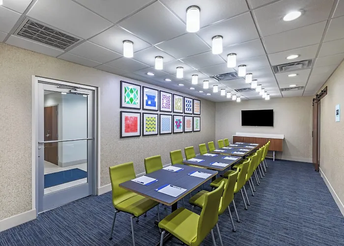 Holiday Inn Express & Suites Purcell By Ihg