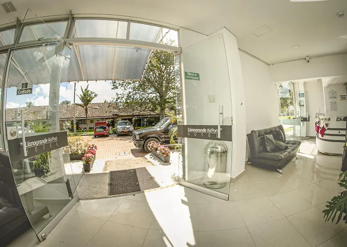 Llanogrande Airport By Bernalo Hotels
