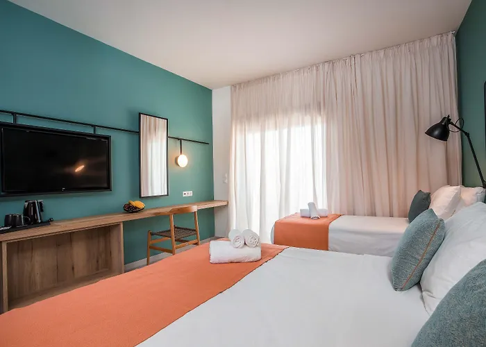 Mazoren Art Hotel
