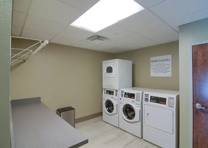 Holiday Inn Express & Suites Mobile - University Area By Ihg