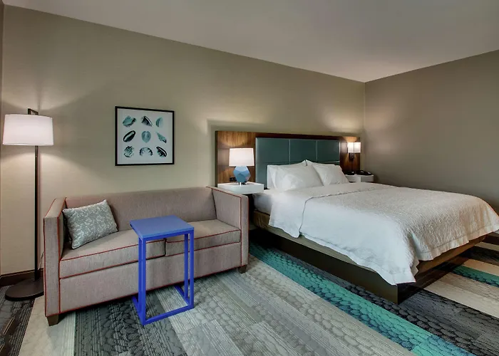 Hampton Inn & Suites By Hilton Southport