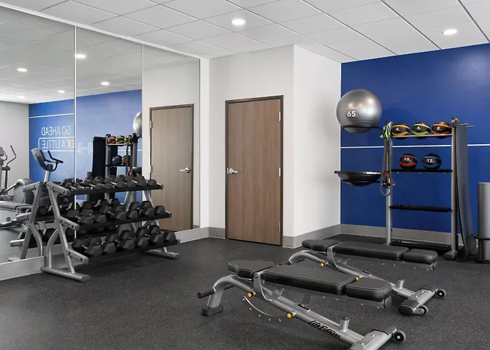 Holiday Inn Express & Suites Meridian I-20 By Ihg
