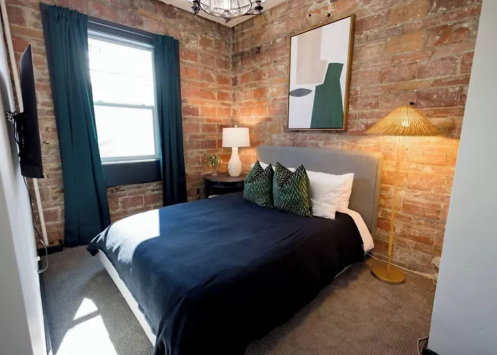 Speakeasy King Suite