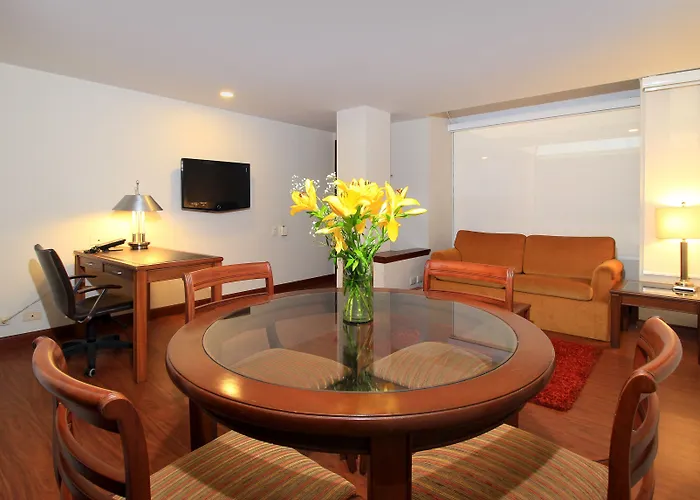 Hotel Windsor House Inn By Geh Suites