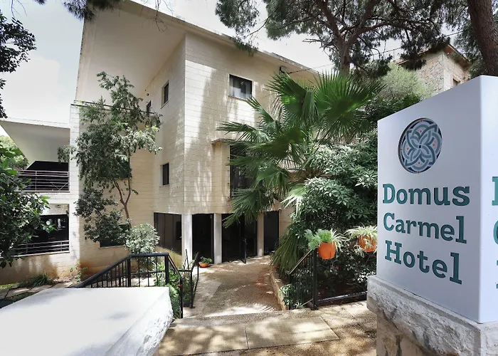 Domus Carmel Hotel