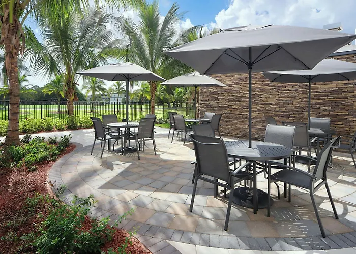 Fairfield Inn & Suites By Marriott Fort Lauderdale Northwest