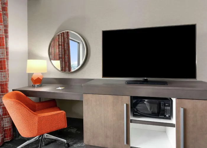 Hampton Inn & Suites Spokane Downtown-South