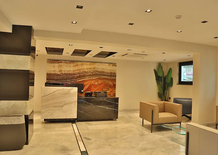 In The Middle Hotel