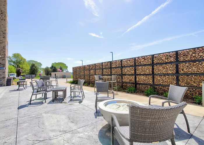 Holiday Inn Express & Suites Onalaska - La Crosse Area By Ihg