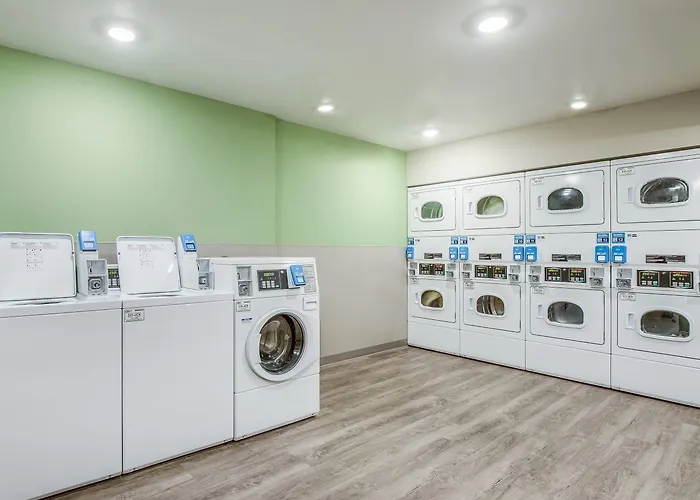Woodspring Suites Chicago Midway