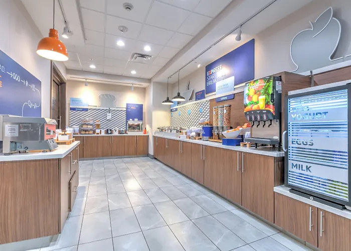 Holiday Inn Express & Suites Dallas - Plano North By Ihg