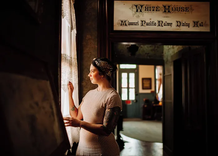 White House Hotel