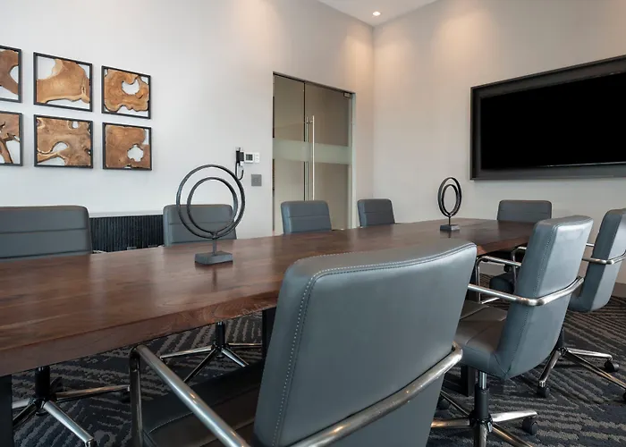 Holiday Inn Express - Boston Logan Airport - Revere By Ihg