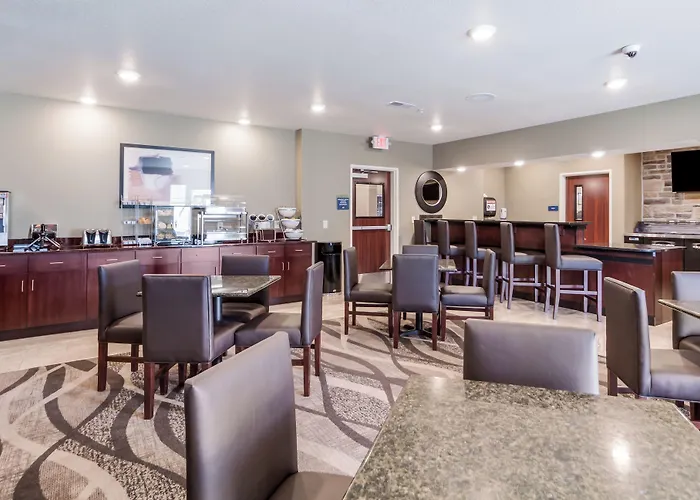 Cobblestone Inn & Suites - Holdrege