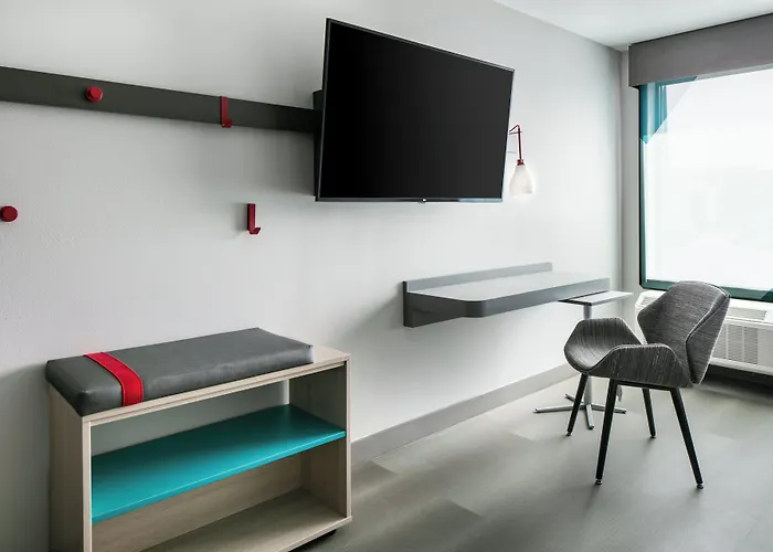 Avid Hotels - Roseville - Minneapolis North By Ihg