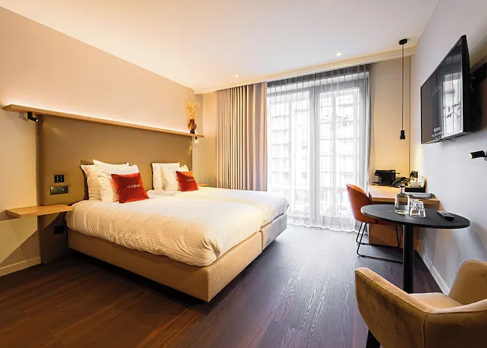The Cornr Hotel