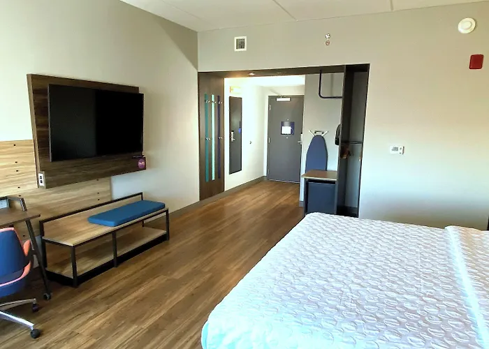 Tru By Hilton Baltimore Harbor East