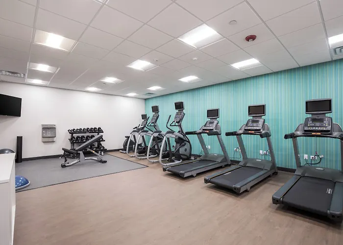 Holiday Inn Express & Suites Chicago - Hoffman Estates By Ihg