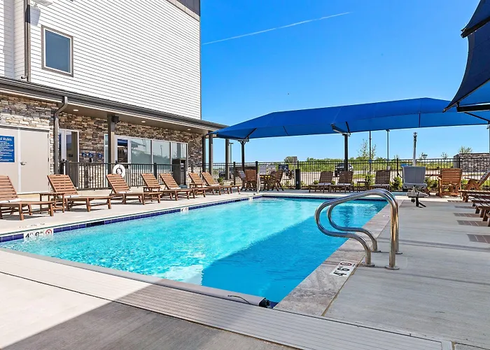 Holiday Inn Express Kansas City North - Parkville By Ihg