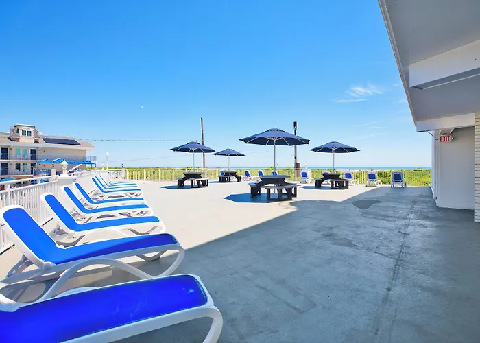 Nassau Inn Beachfront