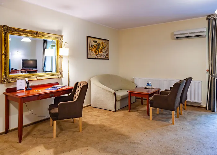 Hotel Robert'S Port