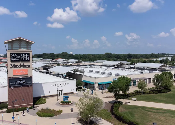 Hometowne Studios By Red Roof And Conference Center Chicago - N Aurora Naperville